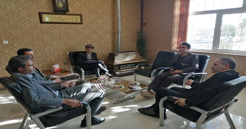 دیدار رئیس و اعضای شورای سازمان توسعه و سرمایه‌گذاری دانشگاه شهرکرد با فرماندار شهرستان بن